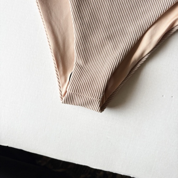 $88 NWOT Beach Riot Highway Bikini Bottom in Tan Sz Small - Picture 7 of 9